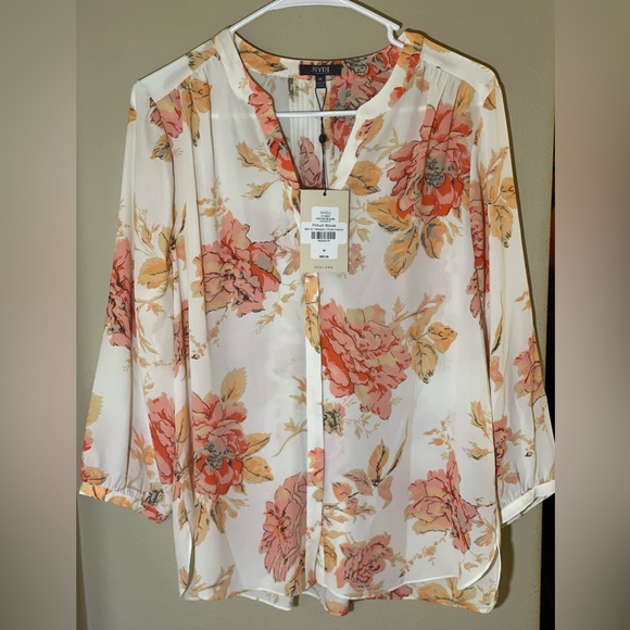 NYDJ Pintuck Floral Blouse - NWT - Picture 4 of 9